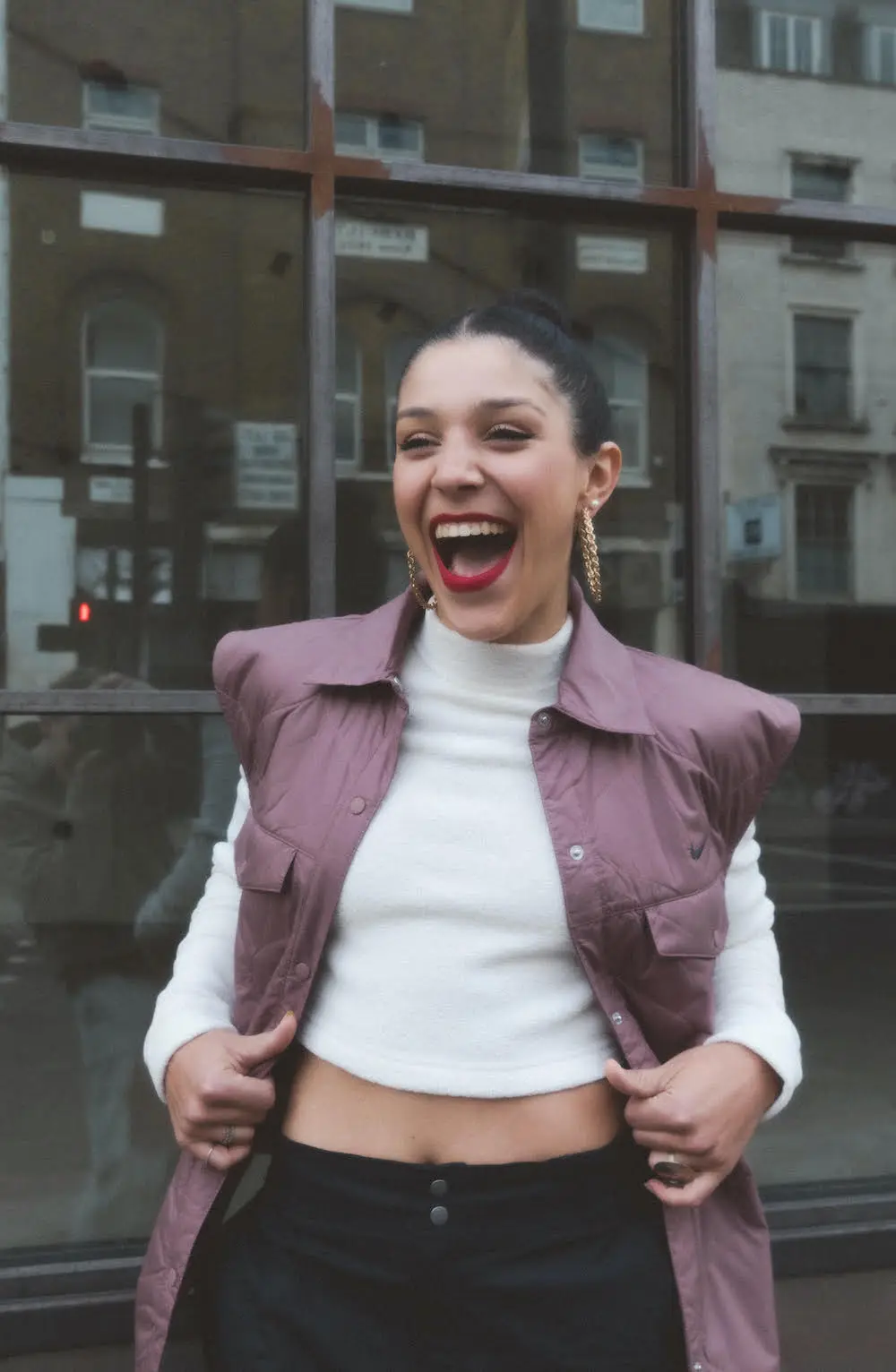 PAOLA Q